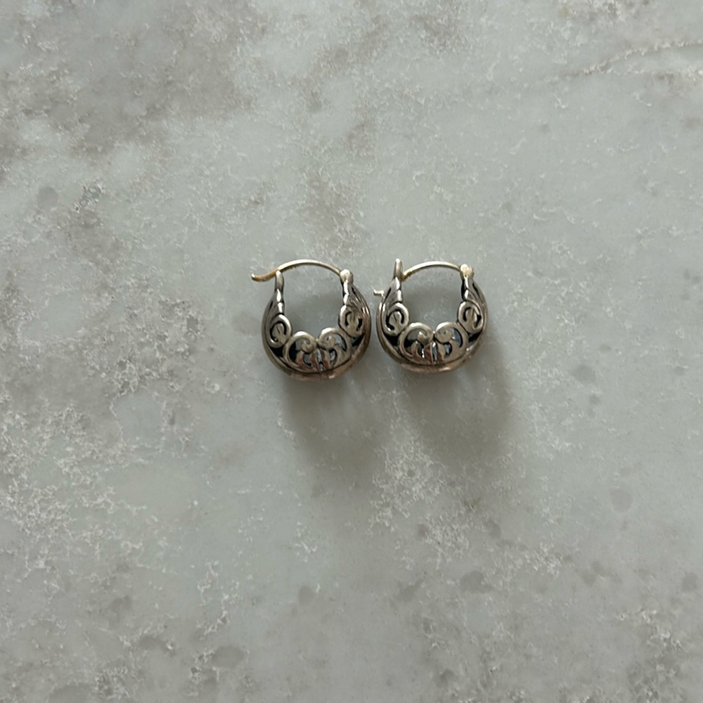 Silpada small hoop earrings